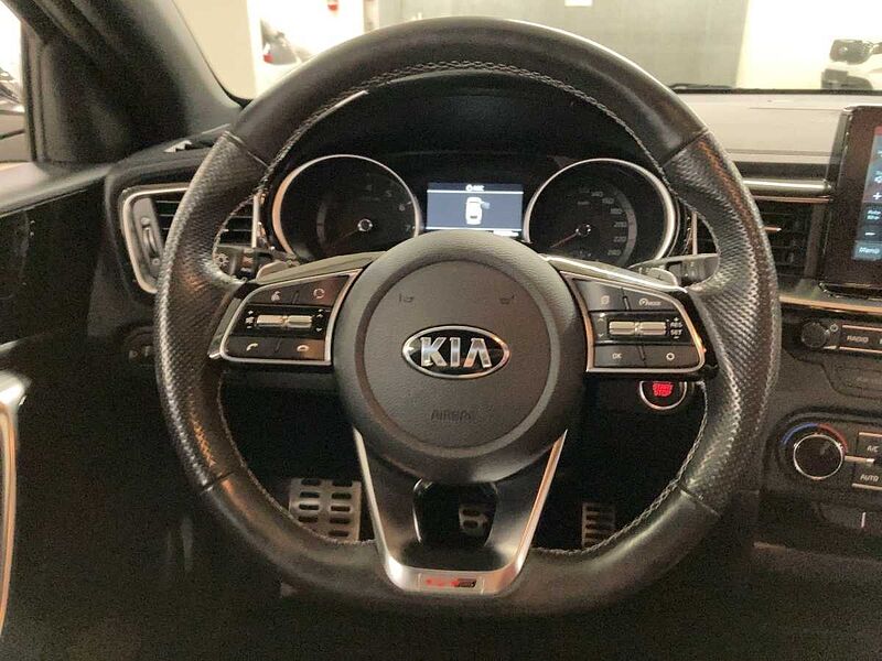 Kia pro_cee'd GT Line 1.4 T-GDI DCT7 / Navi