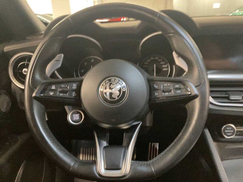 Alfa Romeo Stelvio VELOCE 2.2 Diesel / Navi / Assistenz