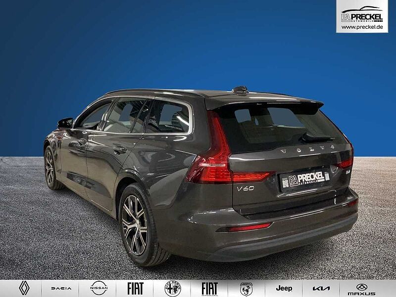 Volvo V60 Core B4 DKG / Navi