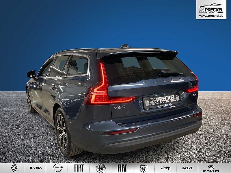 Volvo V60 Core B4 DKG / Navi